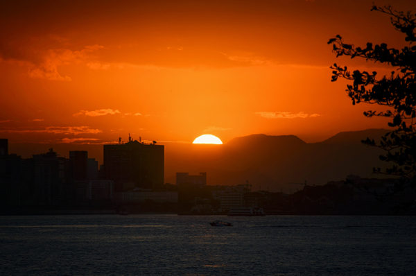 pôr do sol em niteroi rio de janeiro